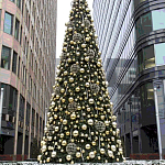 Уличная Новогодняя Ель с золотыми шарами и звездой на вершине в комплекте варинант исполнения - 1 | Loft Concept во Владивостоке