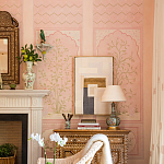 Обои ручная роспись Jharokha Arches Original colourway on pink painted Xuan paper варинант исполнения - 2 | Loft Concept во Владивостоке