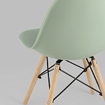Пластиковый стул на ножках из массива бука Eames Mint варинант исполнения - 6 | Loft Concept во Владивостоке