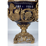 Чаша темно-синего цвета с фигурками ангелов и рельефным декором Eden Garden porcelain and bronze варинант исполнения - 3 | Loft Concept во Владивостоке