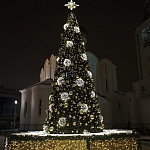 Уличная Новогодняя Ель с золотыми шарами и звездой на вершине в комплекте варинант исполнения - 2 | Loft Concept во Владивостоке