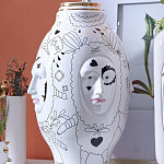 Ваза с декоративными лицами и графическими элементами в виде сердец и символов Faces of Imagination варинант исполнения - 7 | Loft Concept во Владивостоке