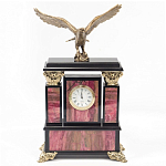 Часы настольные из родонита и бронзы с декором в виде орла Eagle Stone Clock варинант исполнения - 1 | Loft Concept во Владивостоке