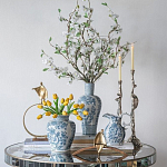 Ваза округлой формы белого цвета с синим растительным узором Blue & White Ornament  варинант исполнения - 6 | Loft Concept во Владивостоке