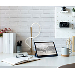 Настольная лампа белым изогнутым плафоном на круглой подставке Luke Lampco Tracer Lamp варинант исполнения - 5 | Loft Concept во Владивостоке