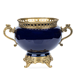 Ваза темно-синяя фарфоровая на бронзовой подставке с ажурным ободком и изогнутыми ручками Eden Garden варинант исполнения - 1 | Loft Concept во Владивостоке